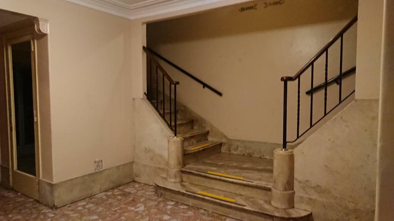 Excelente departamento con balcón a la calle sobre avenida Ciudad Autónoma de Ciudad Autónoma de Buenos Aires Exterior foto