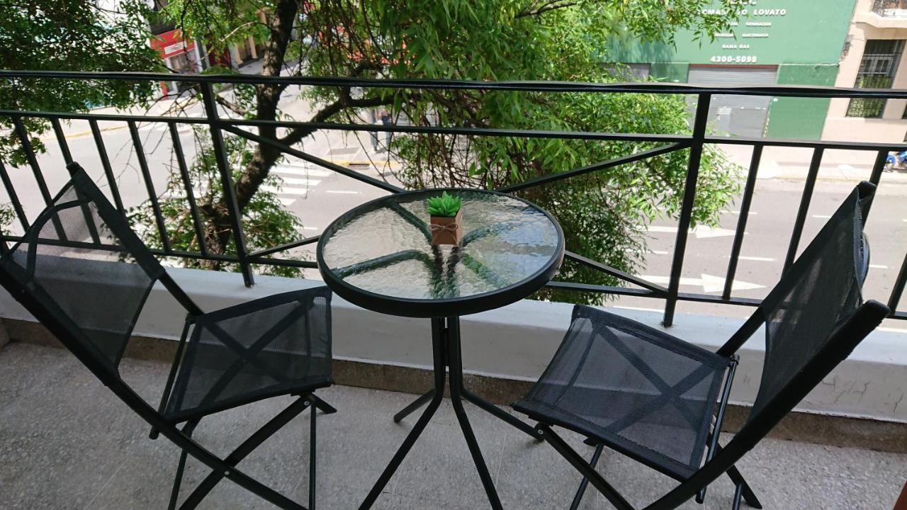 Excelente departamento con balcón a la calle sobre avenida Ciudad Autónoma de Ciudad Autónoma de Buenos Aires Exterior foto